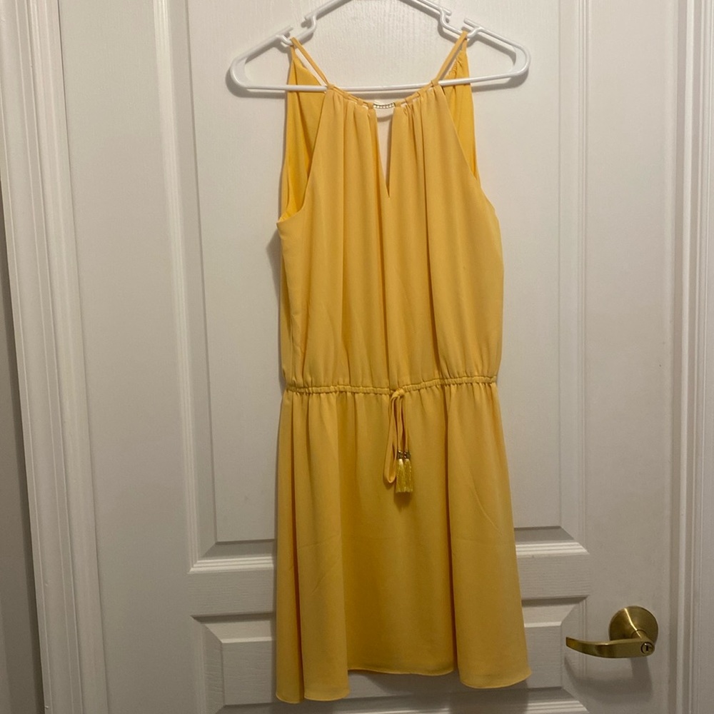 Silky Yellow Dress size 6 White House Black Market